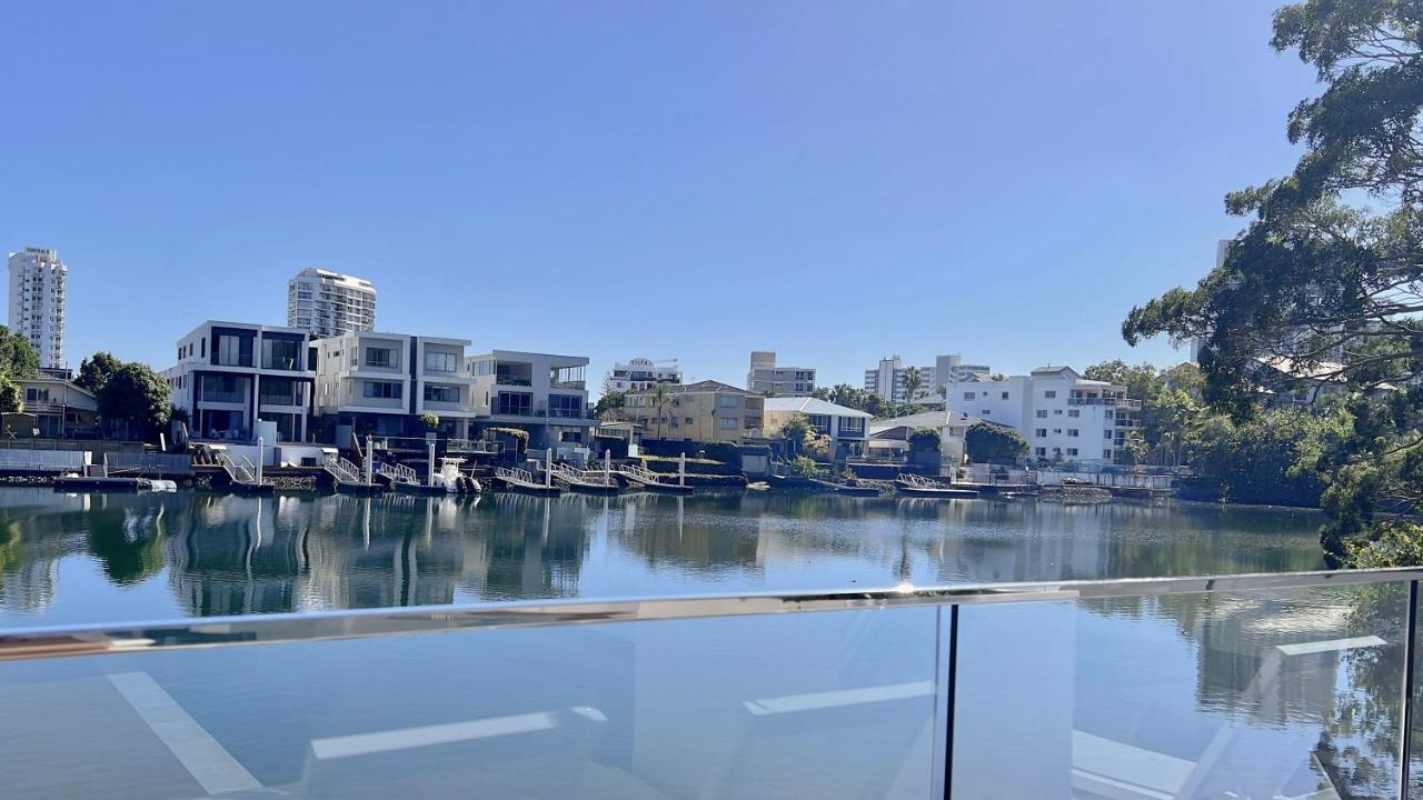 شقة E.S. Surfers Paradise غولد كوست المظهر الخارجي الصورة